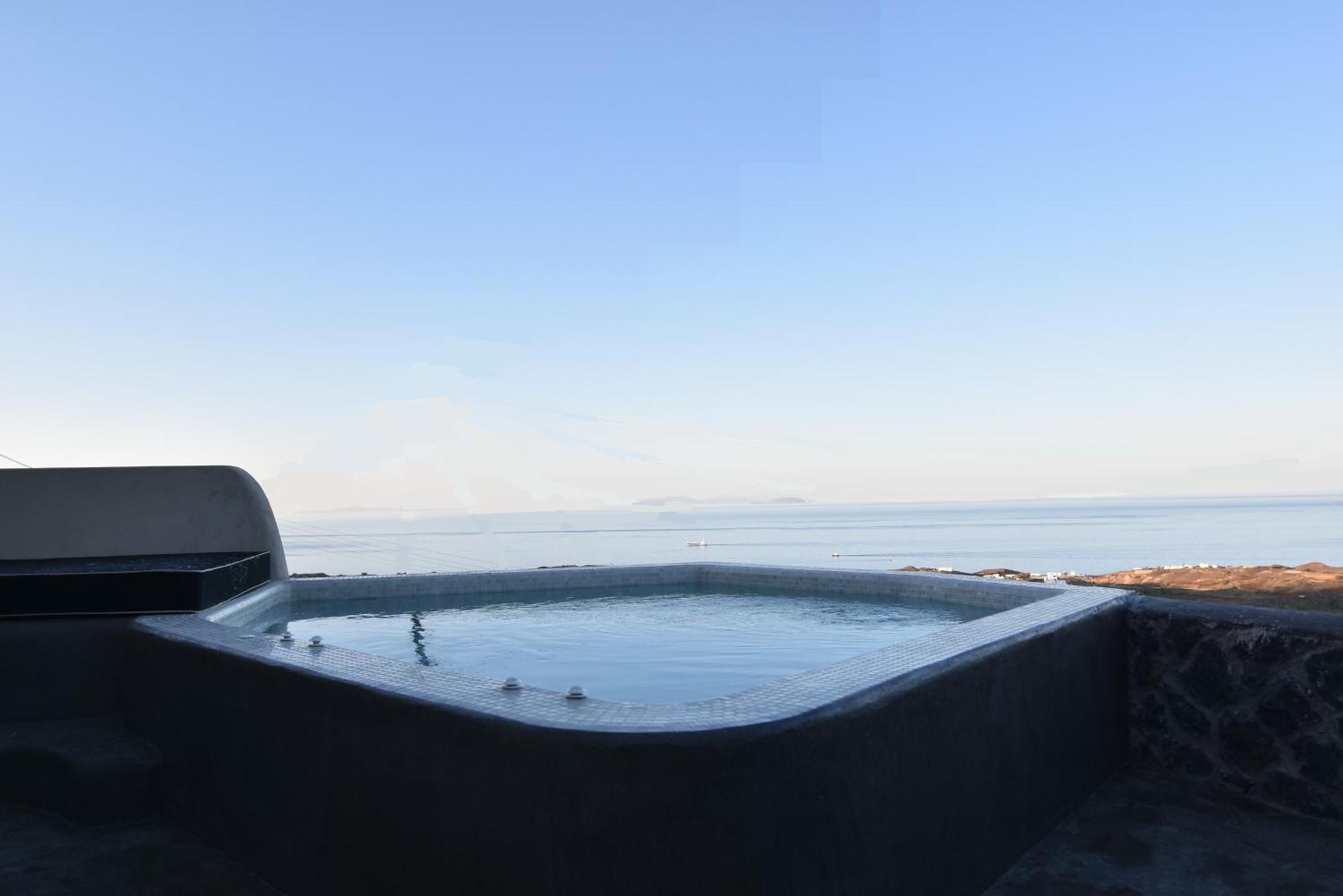 Panthea Santorini - Private Pool Βούρβουλος